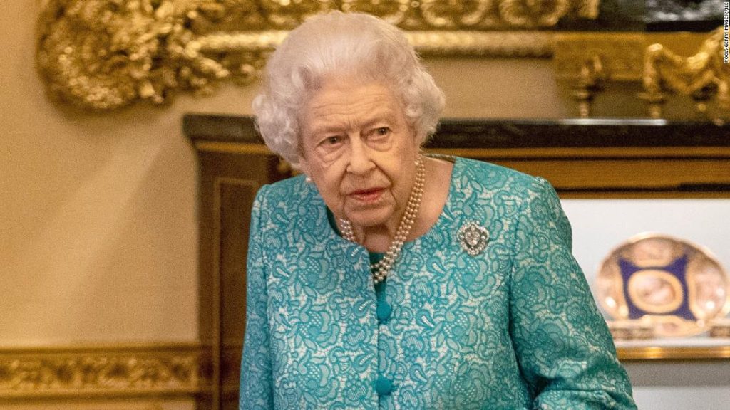 Królowa Elżbieta II organizuje wirtualne cotygodniowe spotkanie z premierem po zdiagnozowaniu Covid-19