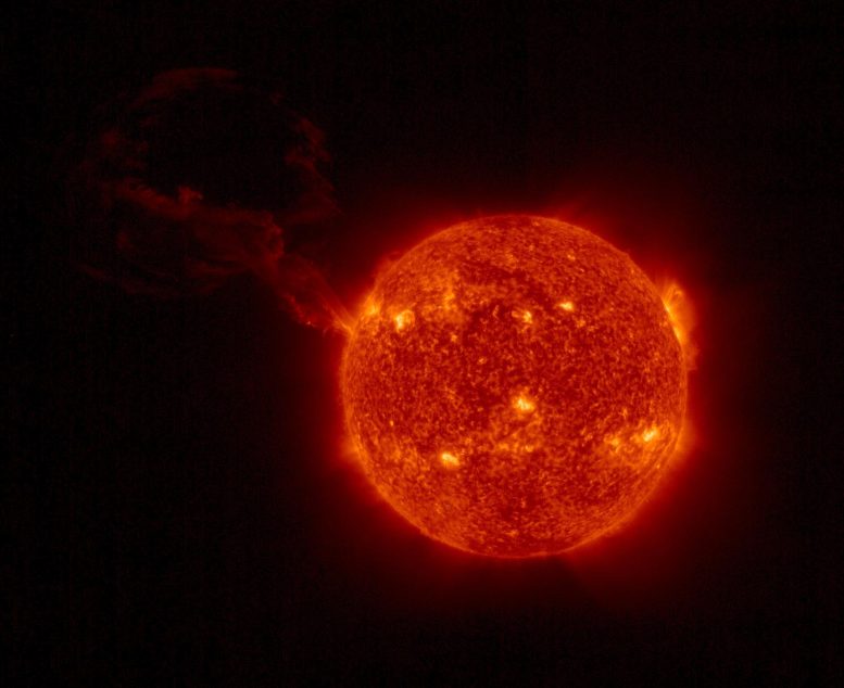Solar Orbiter rejestruje gigantyczną eksplozję słoneczną