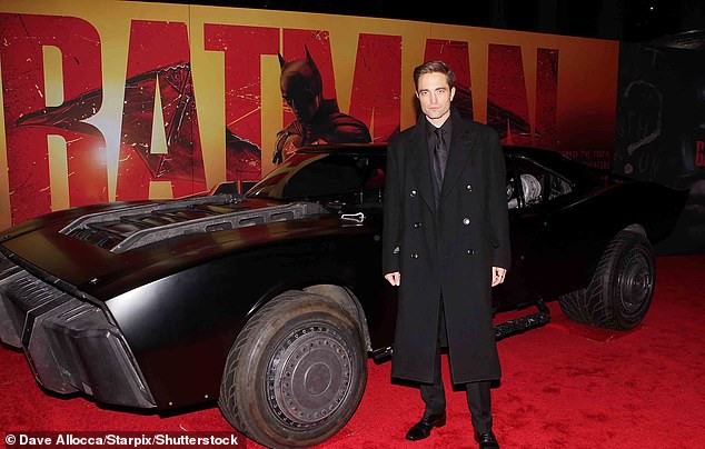 Rewelacyjna recenzja: Batman wchodzi do kin 4 marca, a amerykańscy krytycy dopingują dramat o superbohaterach, co stanowi 87% "Świeży" Ocena od krytyków Rotten Tomatoes