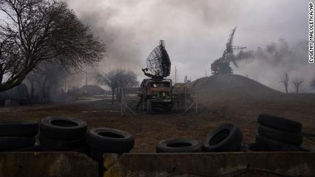 Oblężone główne miasto Mariupol, gdy Rosja zacieśnia kontrolę nad południową Ukrainą