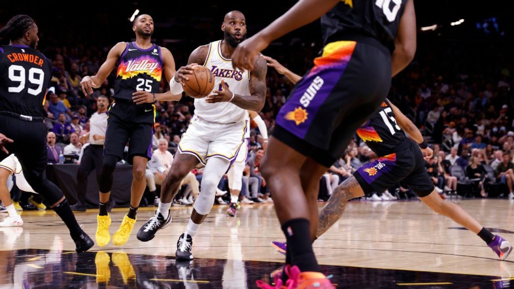 LeBron James z Lakers zostaje pierwszym graczem w historii NBA, który zdobył 10 000 punktów, zbiórek i asyst