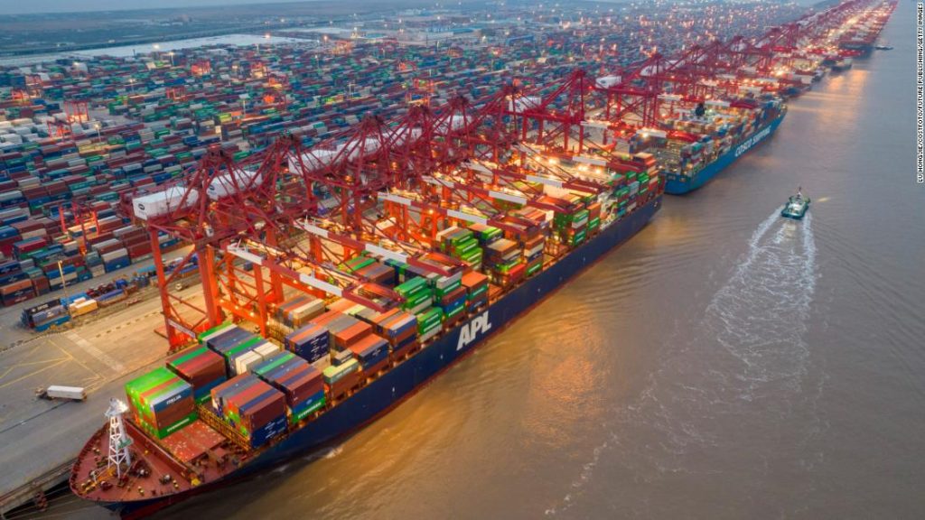 Opóźnienia i zatory w portach w Szanghaju to zła wiadomość dla globalnych łańcuchów dostaw