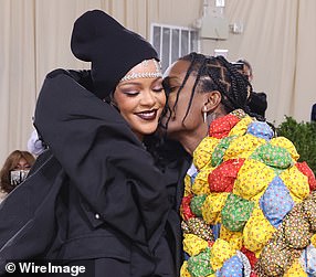Chociaż ich romans ma dopiero dwa lata, Rihanna i A$AP Rocky znają się od dekady (na zdjęciu na gali Met w 2021 r.)