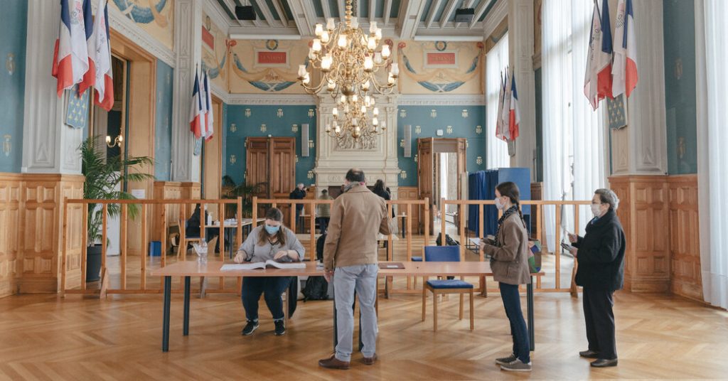 Aktualizacja wyborów na żywo we Francji: wyborcy wybierają między Macronem a Le Pen