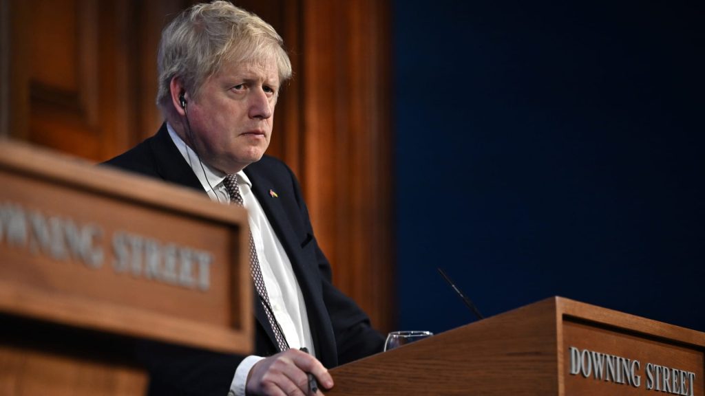 Boris Johnson i Rishi Sunak ukarani grzywną