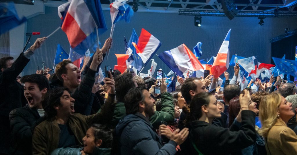 Wiadomości o francuskich wyborach prezydenckich na żywo: Macron zmierzy się z Le Penem w drugiej turze