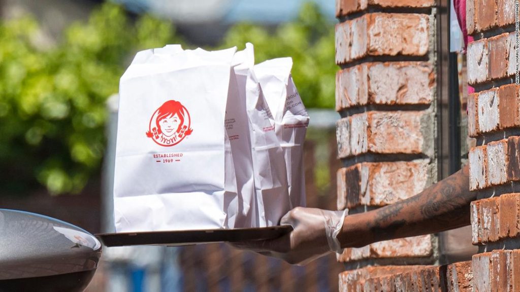Wendy's podnosi znak „na sprzedaż”, gdy traci grunt na rzecz McDonalda i Burger Kinga