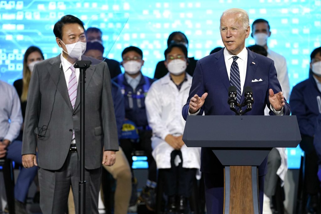 Biden: Chipy SKORean są wzorem dla głębszych więzi z Azją