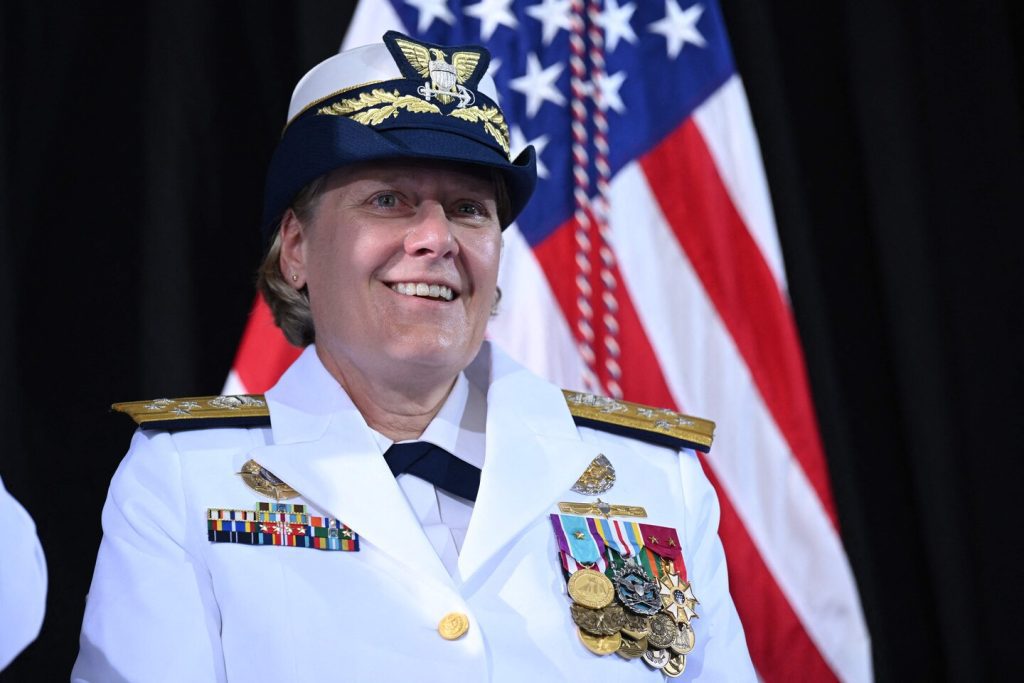 Admirał Linda Fagan zostaje pierwszą kobietą, która dowodzi US Coast Guard