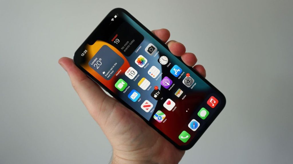 Ekrany OLED iPhone’a 14 zwykle pochodzą od konkurencyjnego Samsunga
