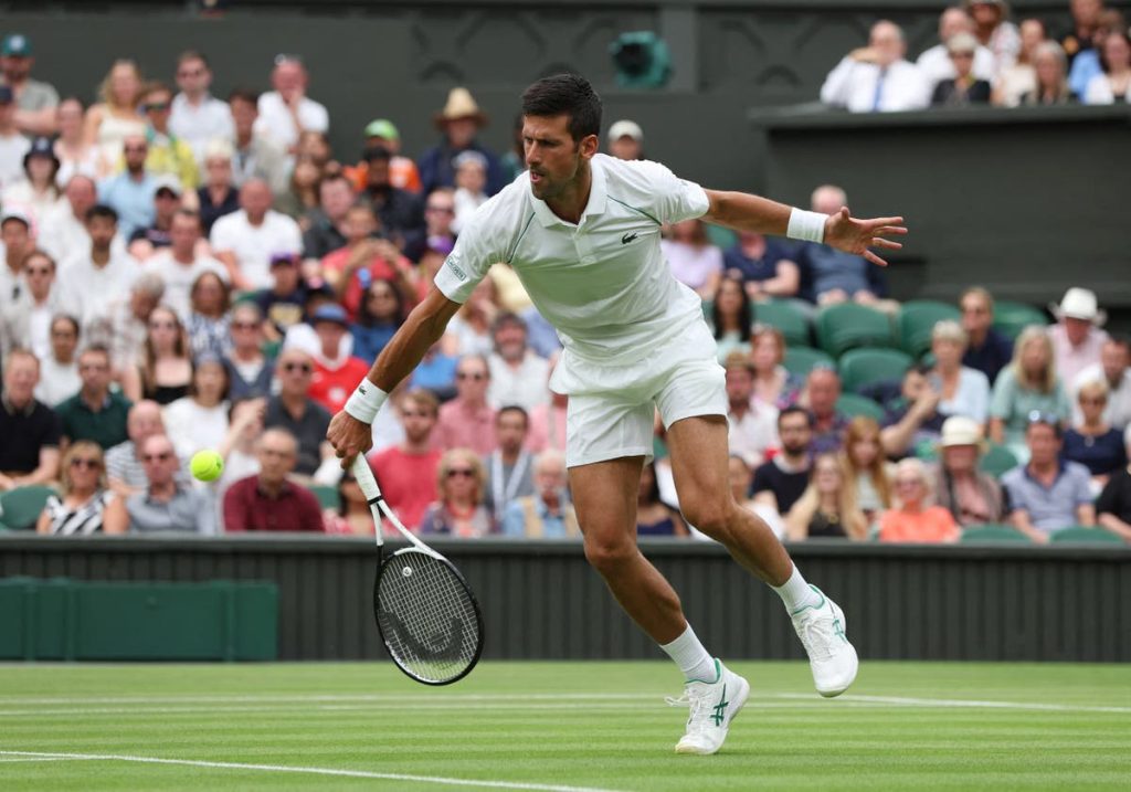 Transmisja na żywo Wimbledonu 2022: Novak Djokovic rozpoczął się na krótko przed rozpoczęciem Emmy Raducano i Andy'ego Murraya