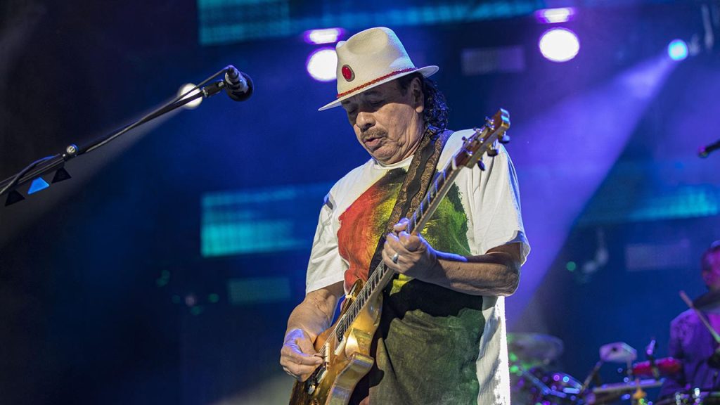 Santana odwołuje koncerty 6 dni po tym, jak gitarzysta upada na scenie z powodu odwodnienia: „po prostu trzeba odpocząć”