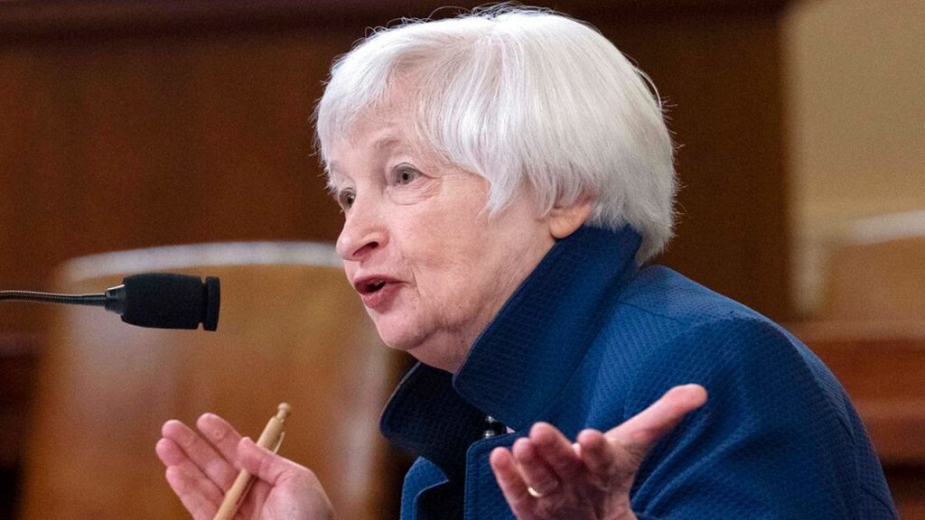 Yellen przewiduje, że antyinflacyjna polityka Fedu będzie „skuteczna”, po błędnym nazwaniu jej „tymczasową”
