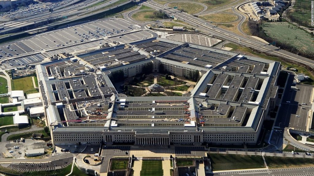 6 stycznia sms-y z telefonów kluczowych urzędników Pentagonu zostały skasowane