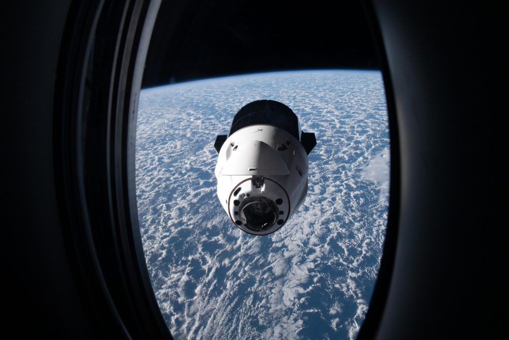 SpaceX Dragon jest zaśmiecony naukowymi towarami do analizy