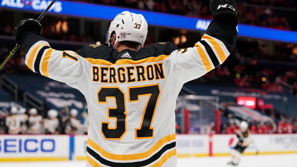 Bruins podpisuje roczny kontrakt z Patrice Bergeron