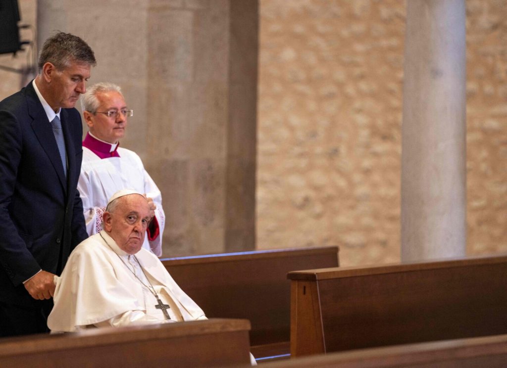 Kardynałowie Kościoła Katolickiego w Watykanie spotkali się z papieżem Franciszkiem