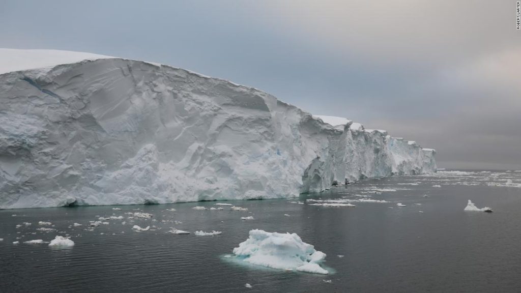 Naukowcy twierdzą, że lodowiec Thwaites „Doomsday” złapie „swoje gwoździe”