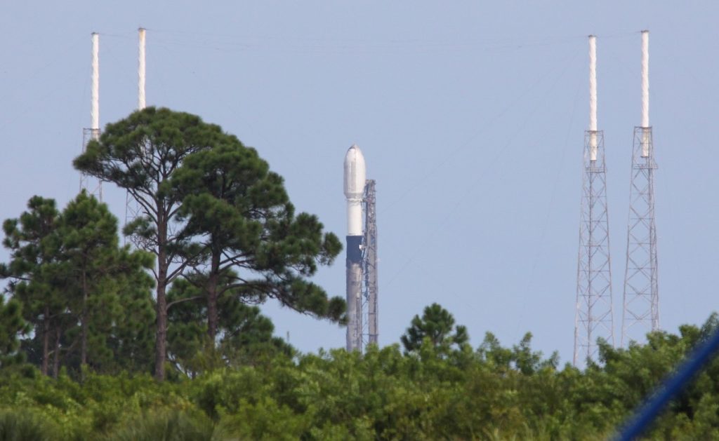 SpaceX z powodzeniem uruchomił misję Starlink w szóstej próbie - Spaceflight Now