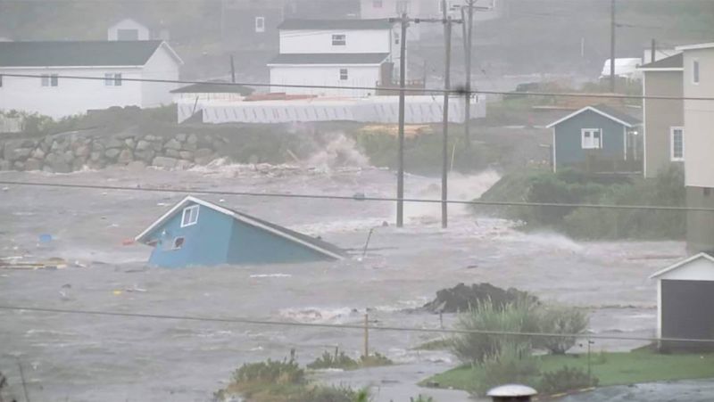 Fiona uderza w Atlantyk w Kanadzie: Setki tysięcy bez prądu po tym, jak burza wieje na północ