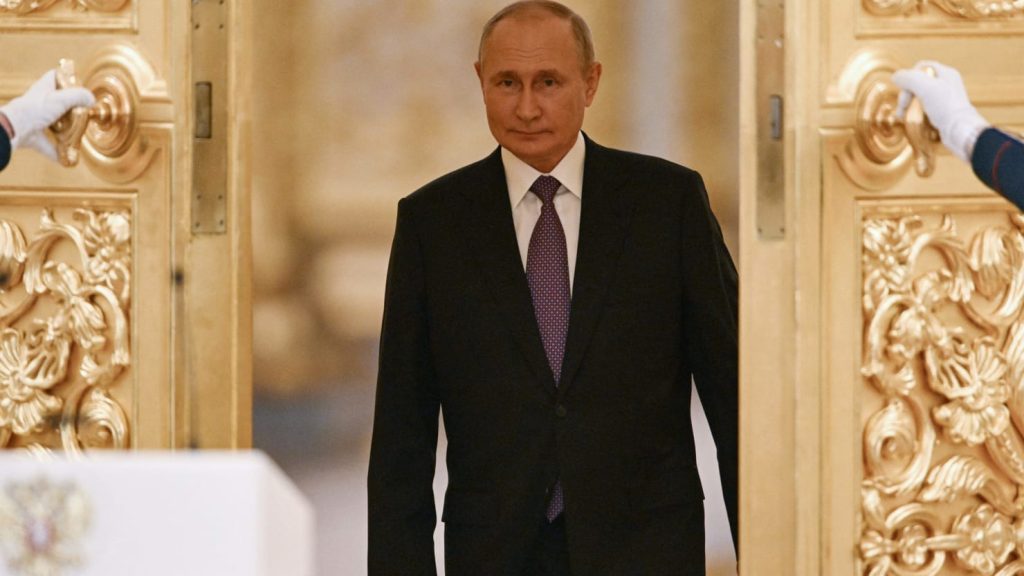 65 rosyjskich urzędników domaga się teraz plakatu Władimira Putina