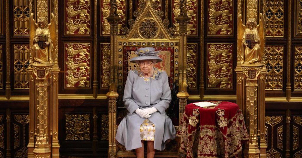 AKTUALIZACJE NA ŻYWO: Problemy zdrowotne królowej rosną;  Rodzina królewska zbiera się w Balmoral