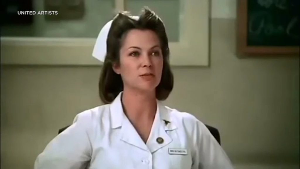 Louise Fletcher umiera w wieku 88 lat: zdobywczyni Oscara zagrała wpływową pielęgniarkę w filmie Lot nad kukułczym gniazdem