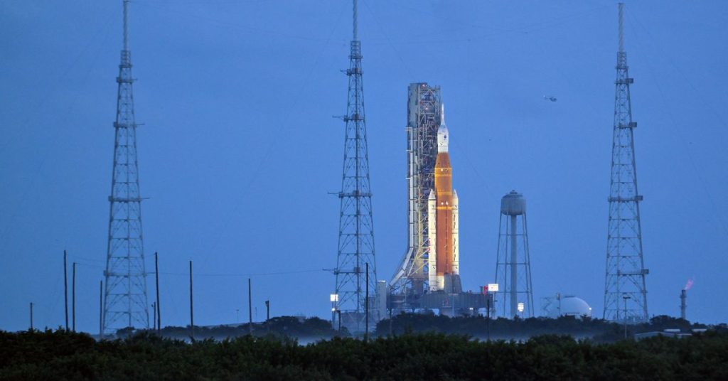 NASA po raz drugi w ciągu 5 dni anuluje start rakiety księżycowej Artemis