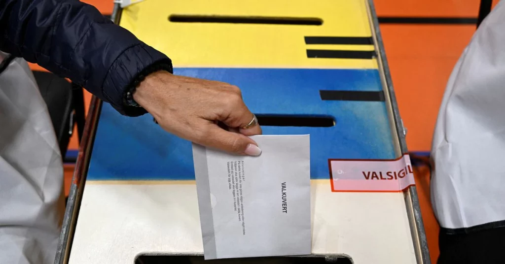 Szwedzka prawicowa opozycja awansuje w wyborach