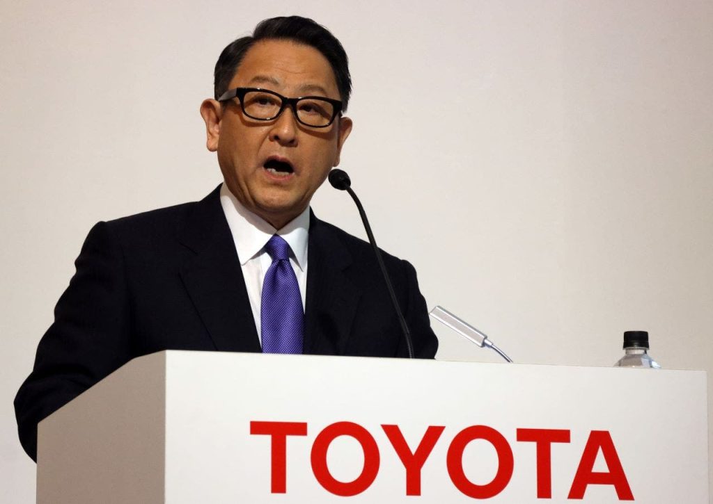 Szef Toyoty mówi, że kalifornijski zakaz używania samochodów na gaz będzie „trudny” do spełnienia