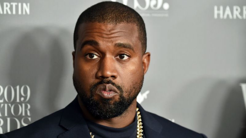 Kanye West ma niepokojącą historię lubienia Hitlera, mówią źródła CNN