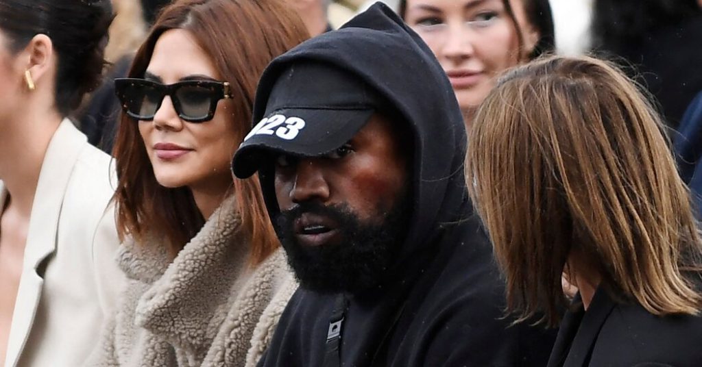 Firma twierdzi, że Kanye West jest eskortą z biura Skechers