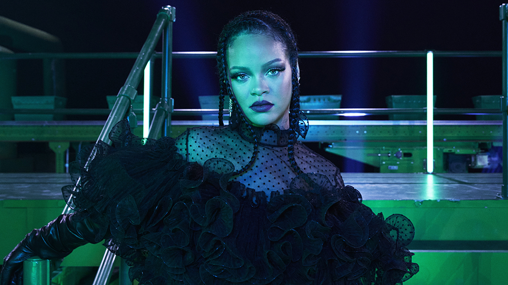 Rihanna powraca do muzyki z oryginalnym Black Panther 2