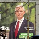 Sondaże pokazują, że w głosowaniu prowadzi partia Nowa Jedność premiera Łotwy