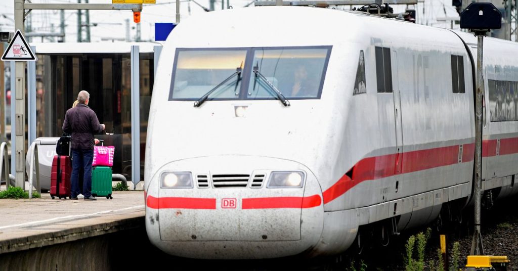 „Złośliwy i ukierunkowany” sabotaż wstrzymuje pociągi w północnych Niemczech