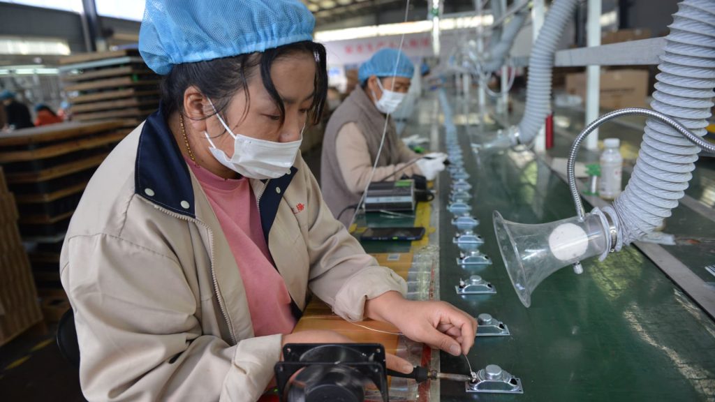 Dane o aktywności fabryk w Chinach nie spełniły oczekiwań.  Rynki Azji i Pacyfiku są przeważnie wyższe