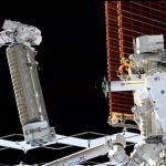 Astronauci instalują nową tablicę słoneczną poza Międzynarodową Stacją Kosmiczną – Spaceflight Now
