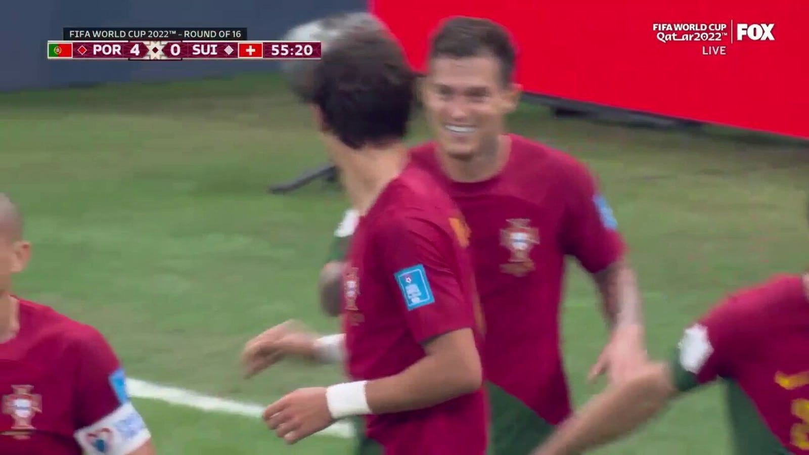 Portugalczyk Rafael Guerrero strzela gola przeciwko Szwajcarii w 55. minucie