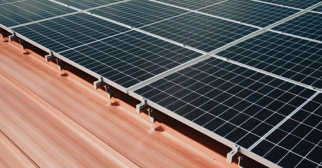 Według dochodzeń chińscy producenci energii słonecznej unikali amerykańskich ceł